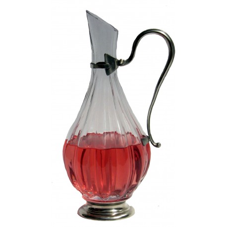 Serving decanter with handle and base