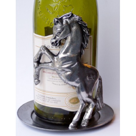 Bottle mat with 1 horse decor