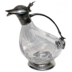 Serving decanter with grape decor