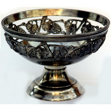 Small openworked bowl with grape decor