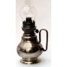 Lampe à pétrole en étain