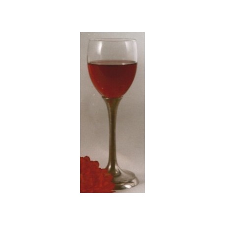 Verre à vin rouge avec pied