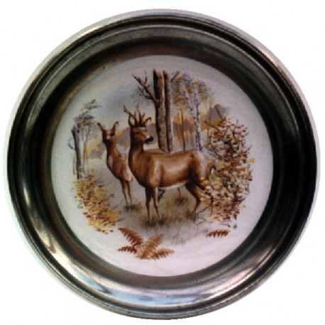 Assiette décor biche en étain et faïence